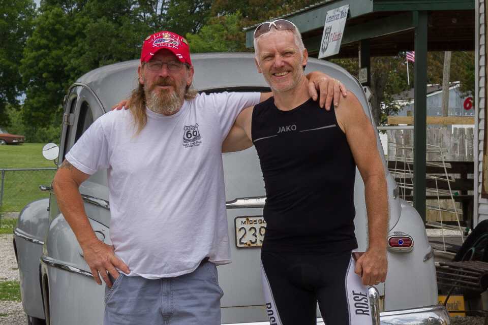 Goerge von der Tankstelle und ich