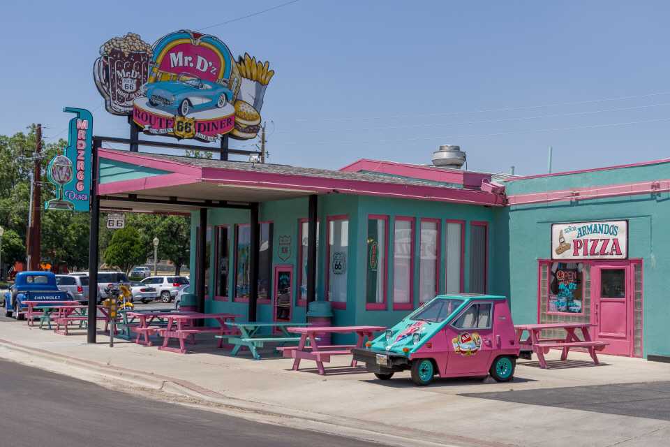 Mr. D'z Diner